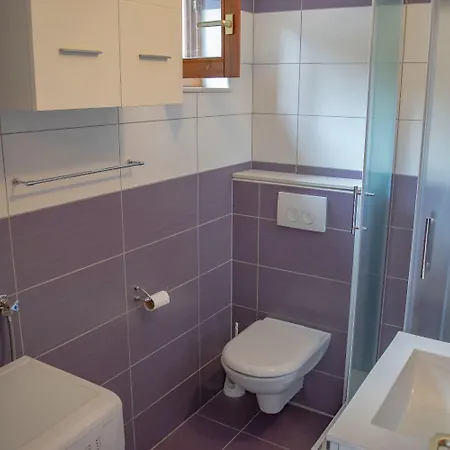 Daira Apartment *