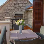 Daira Διαμέρισμα Stomorska