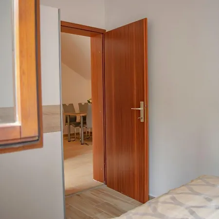 Daira Apartman Stomorska