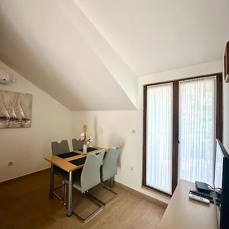 Apartamento Daira Stomorska